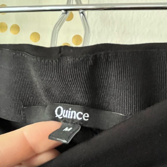Quince Ultra-Stretch Ponte Pintuck Ankle Pants size Medium in Black - Picture 2 of 11